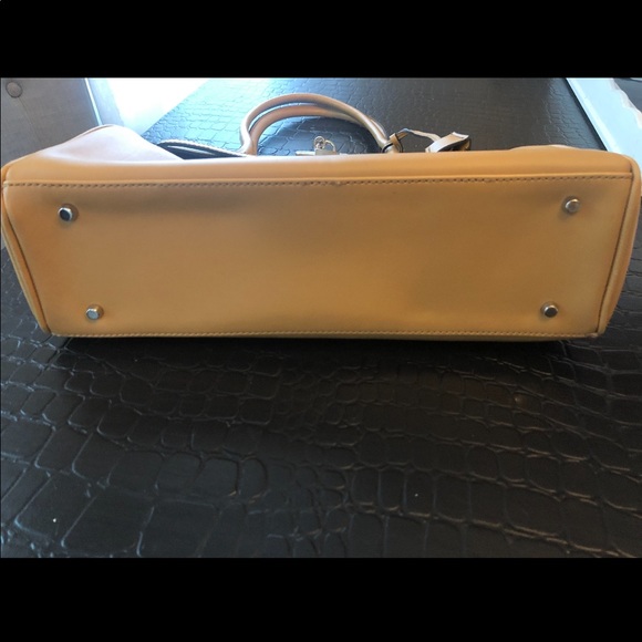 Large Handbag Designer Inspired Lock & Key - Picture 5 of 11